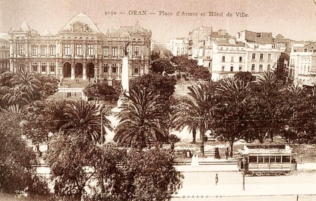 PA c- 57- Station des trams et autobus.jpg
